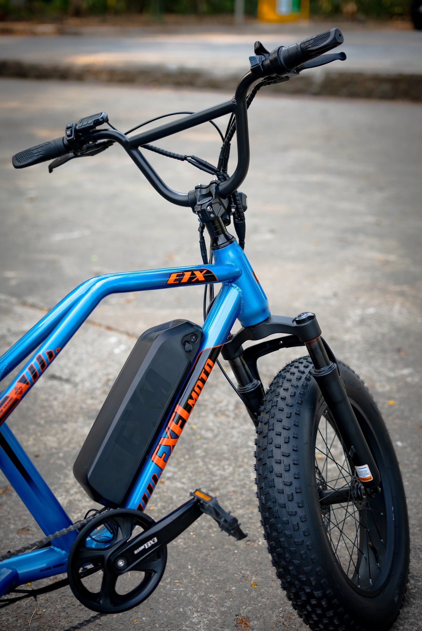 Exelmoto e-bike rider in action